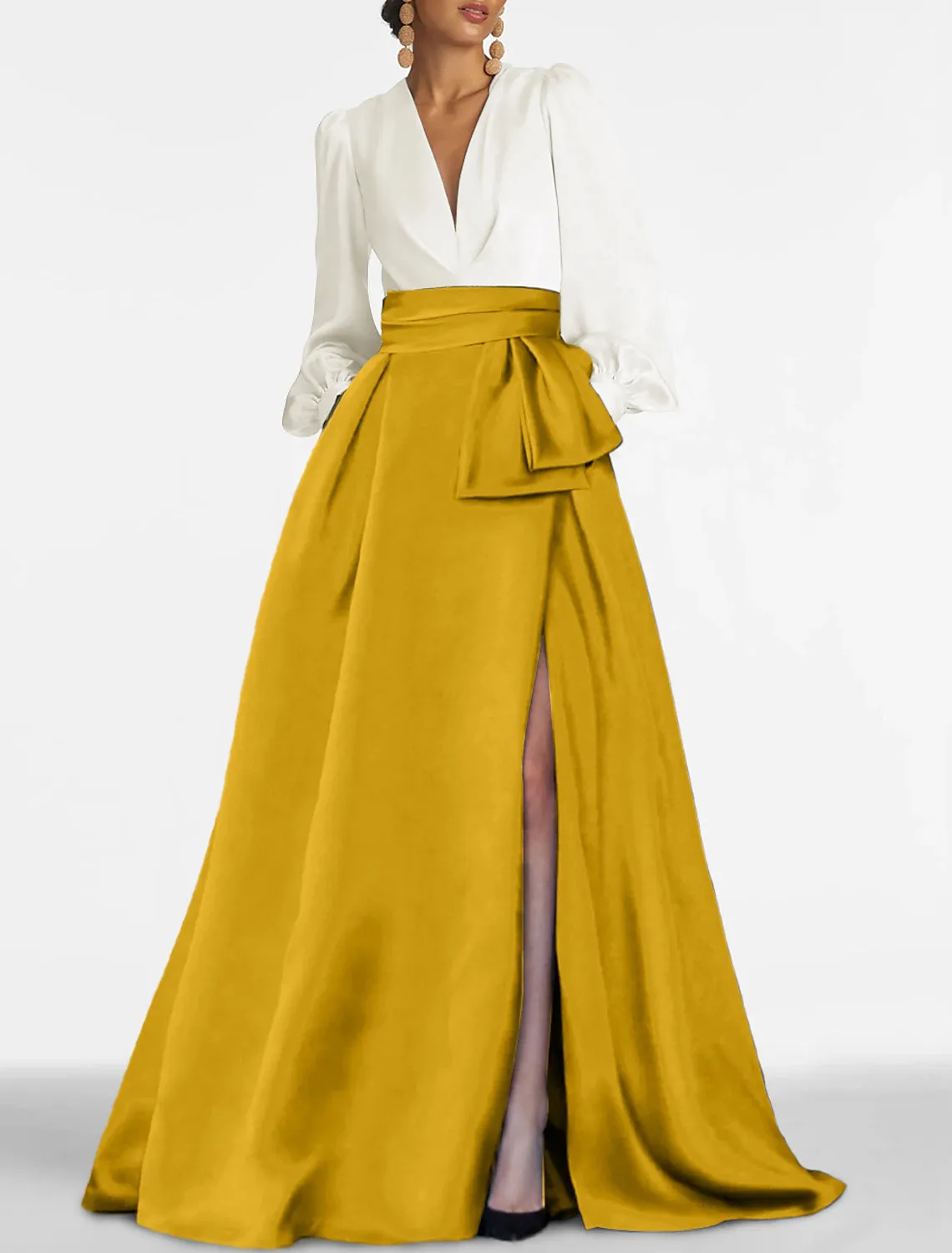 A-Line Evening Gown Elegant Dress Formal Sweep / Brush Train Christmas Long Sleeve V Neck Satin with Pleats Slit