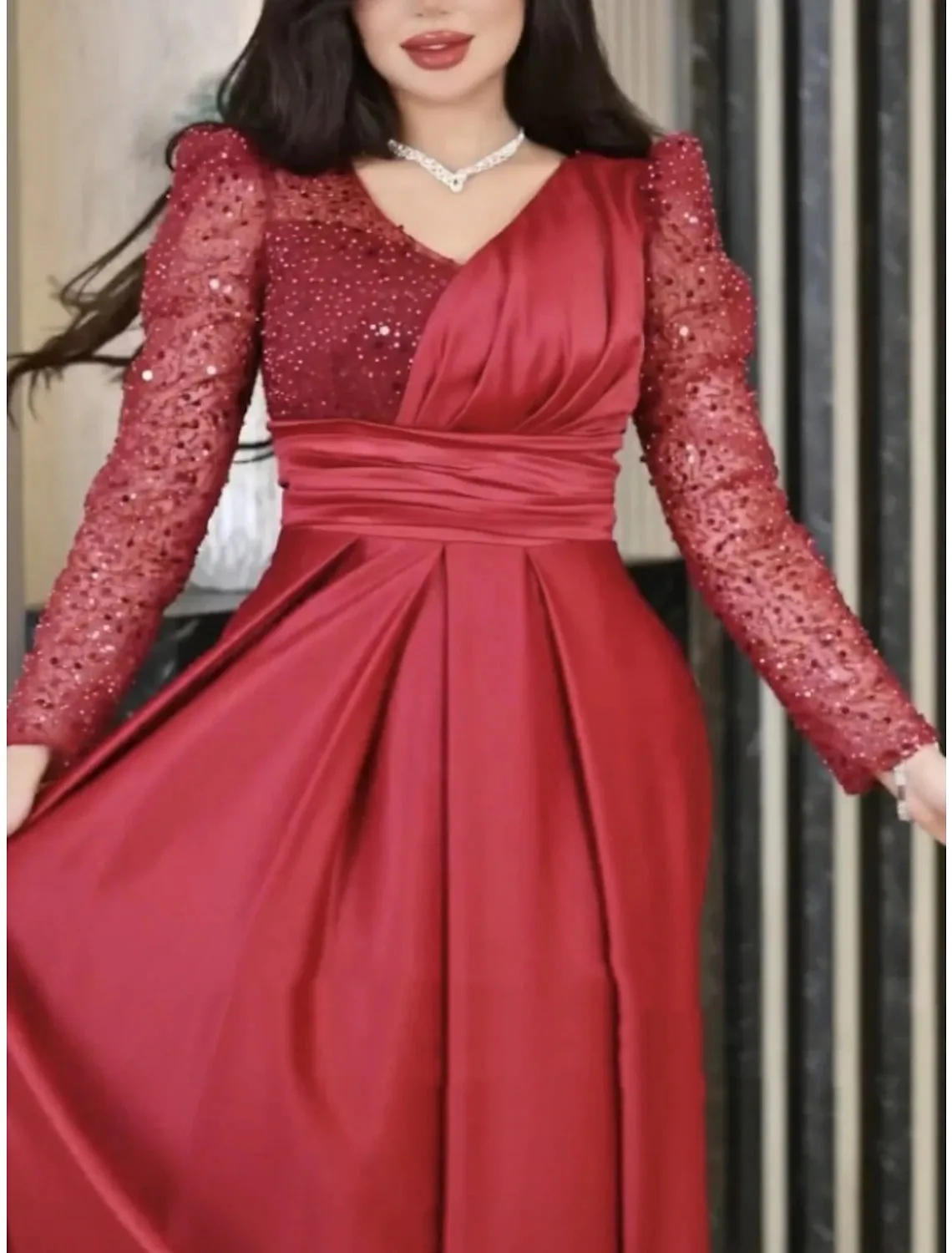 A-Line Evening Gown Elegant Dress Formal Sweep / Brush Train Long Sleeve V Neck Satin with Pleats Ruched Sequin