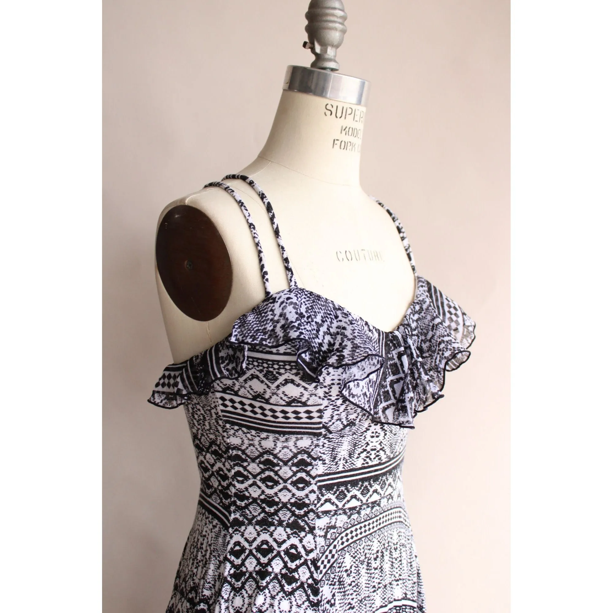 Jessica Simpson Dress, Size  S, ruffle top, fit and flare, mini, criss cross back