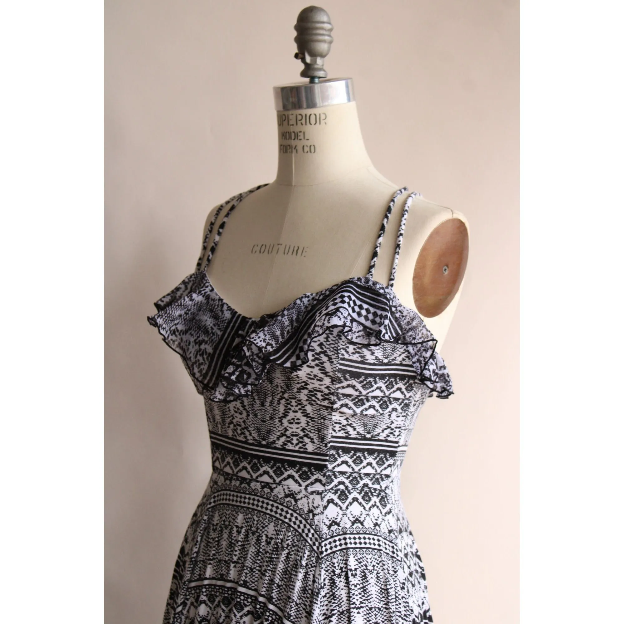 Jessica Simpson Dress, Size  S, ruffle top, fit and flare, mini, criss cross back
