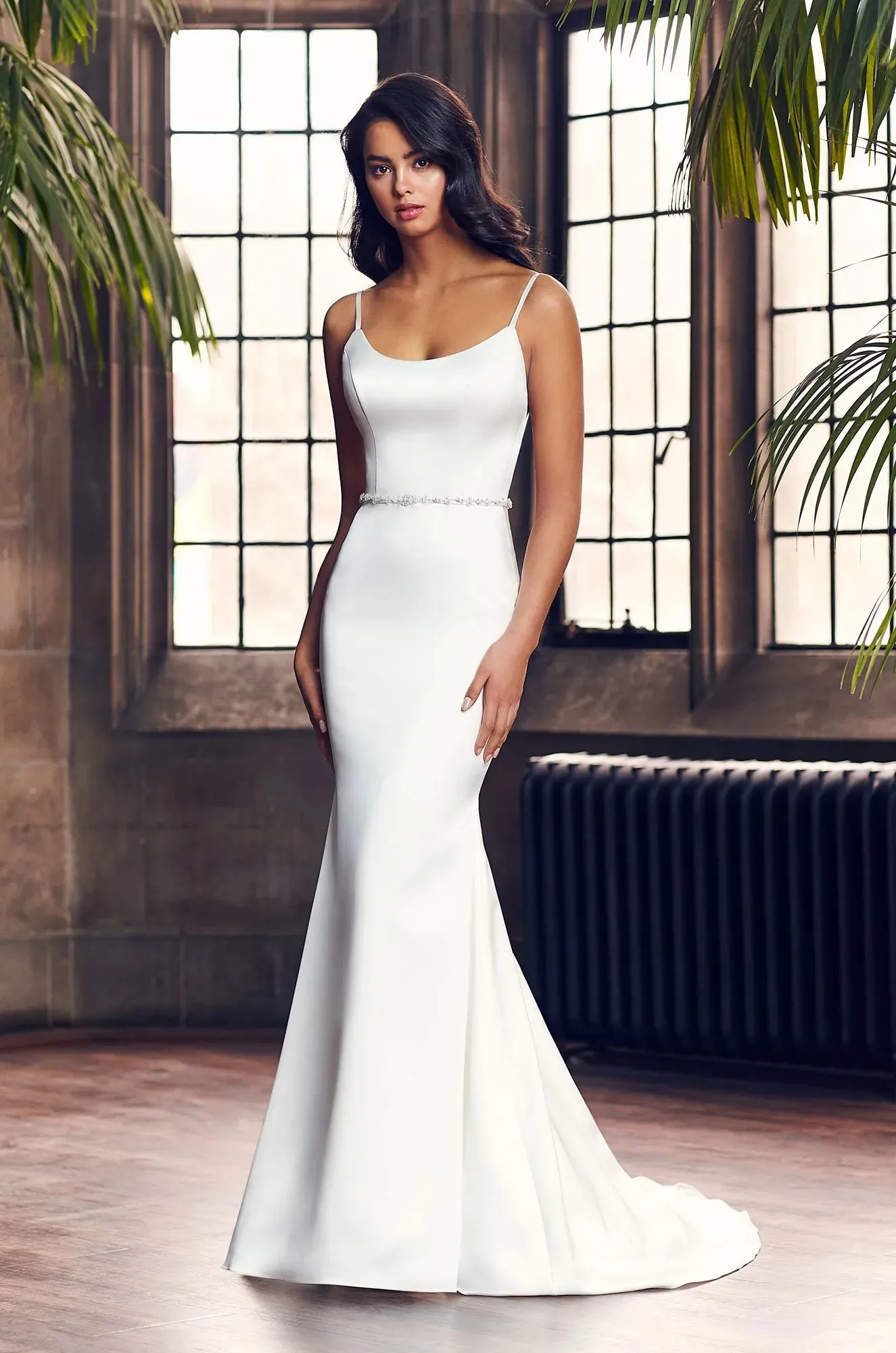 Paloma Blanca 4914 Wedding Dress Sample